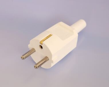 Re-Wireable White Schuko Plug.